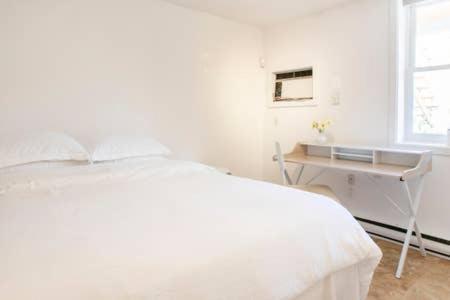 Lejlighed Big Bright 1 Bedroom At U/shaw + 14th On Quaint Swann