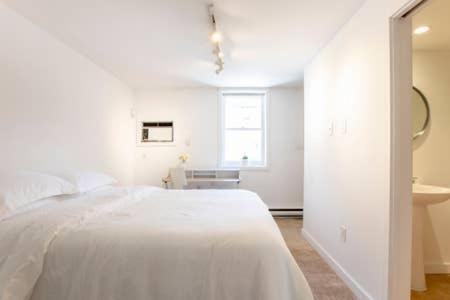 Lejlighed Big Bright 1 Bedroom At U/shaw + 14th On Quaint Swann Washington